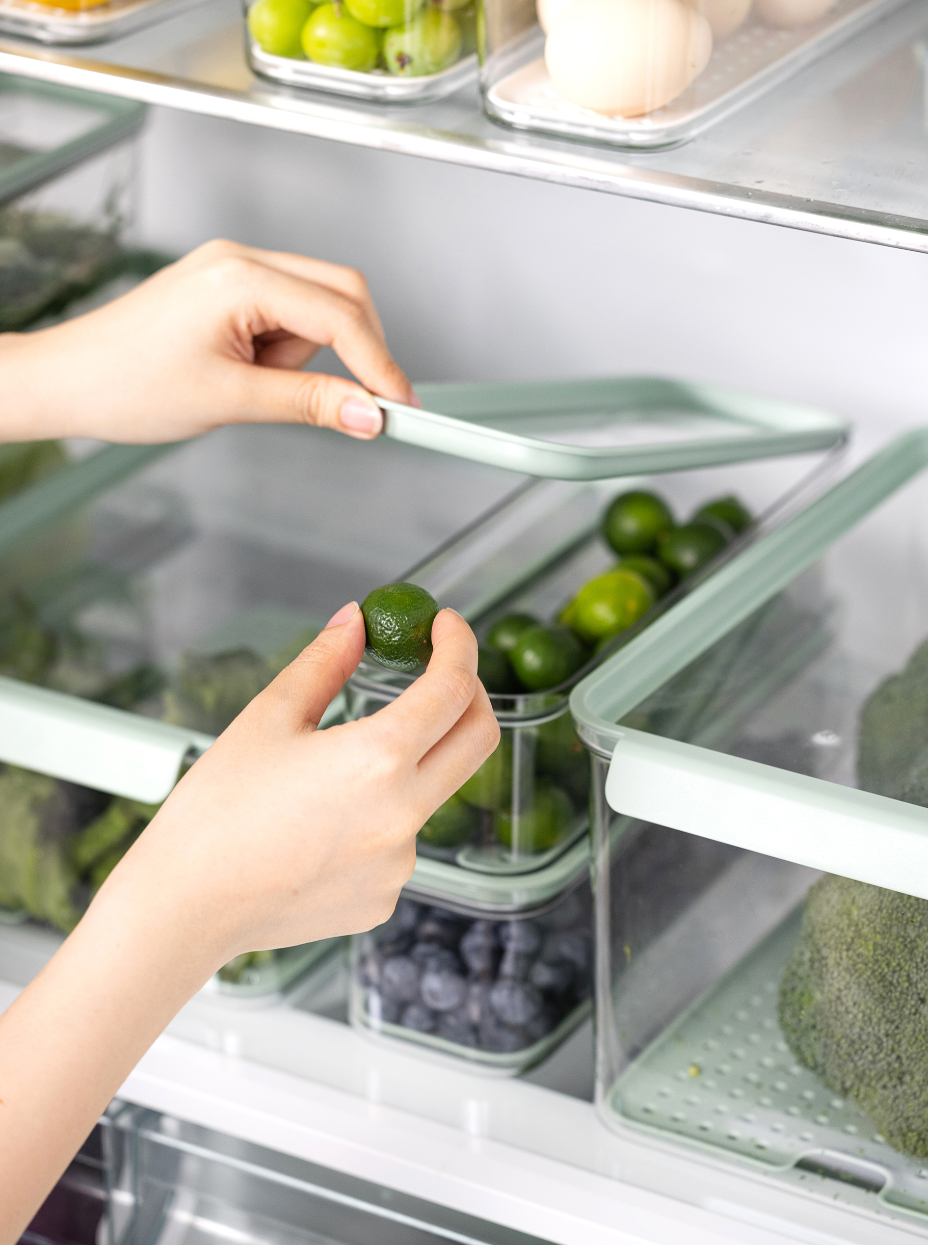 Fridge storage container 1600mL